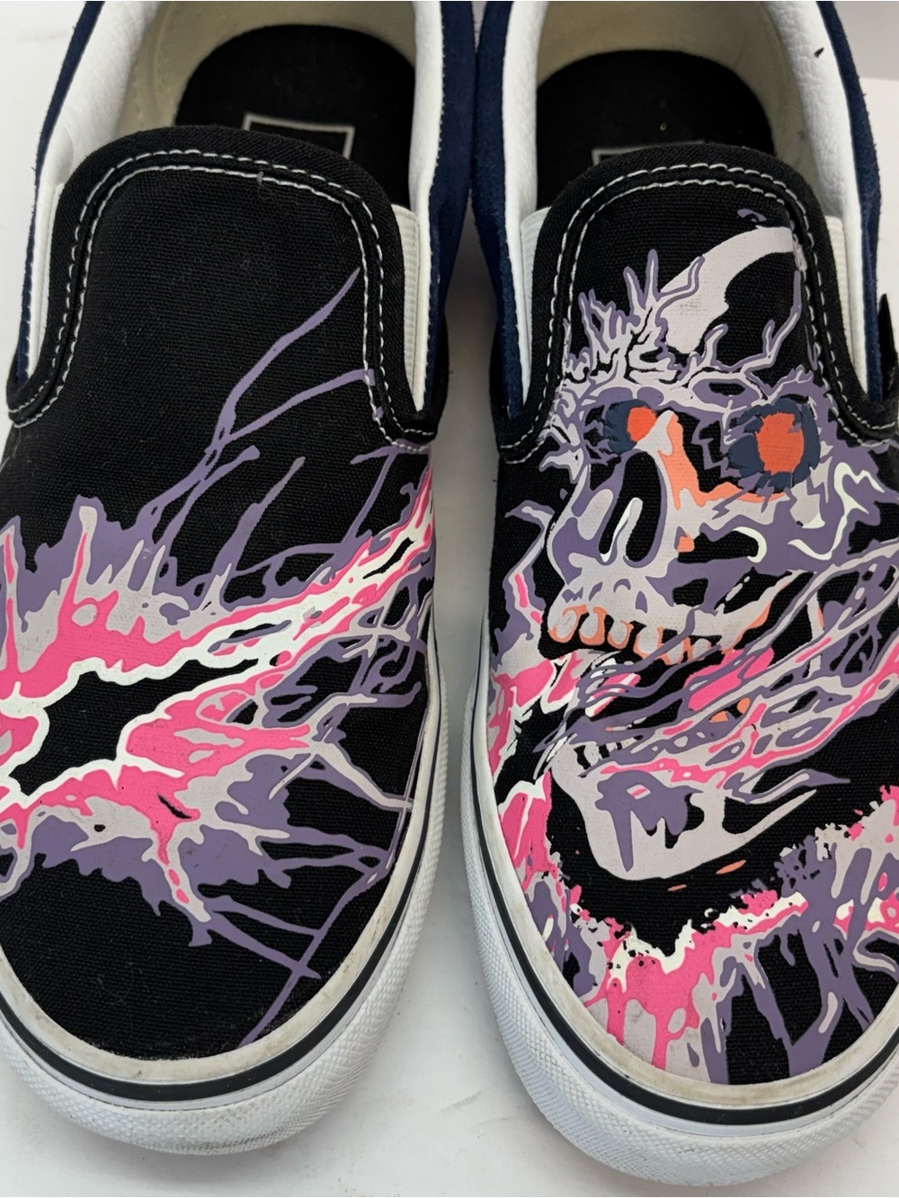 Vans Zap Skull Classic Slip On Glow In Dark Sneakers Shoes Black Men 6/W 7.5 - Picture 4 of 10